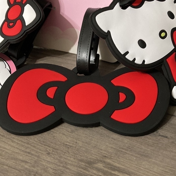 FINAL SALE! NWT! HELLO KITTY & FRIENDS SET OF 4 LUGGAGE TAGS - Picture 5 of 14